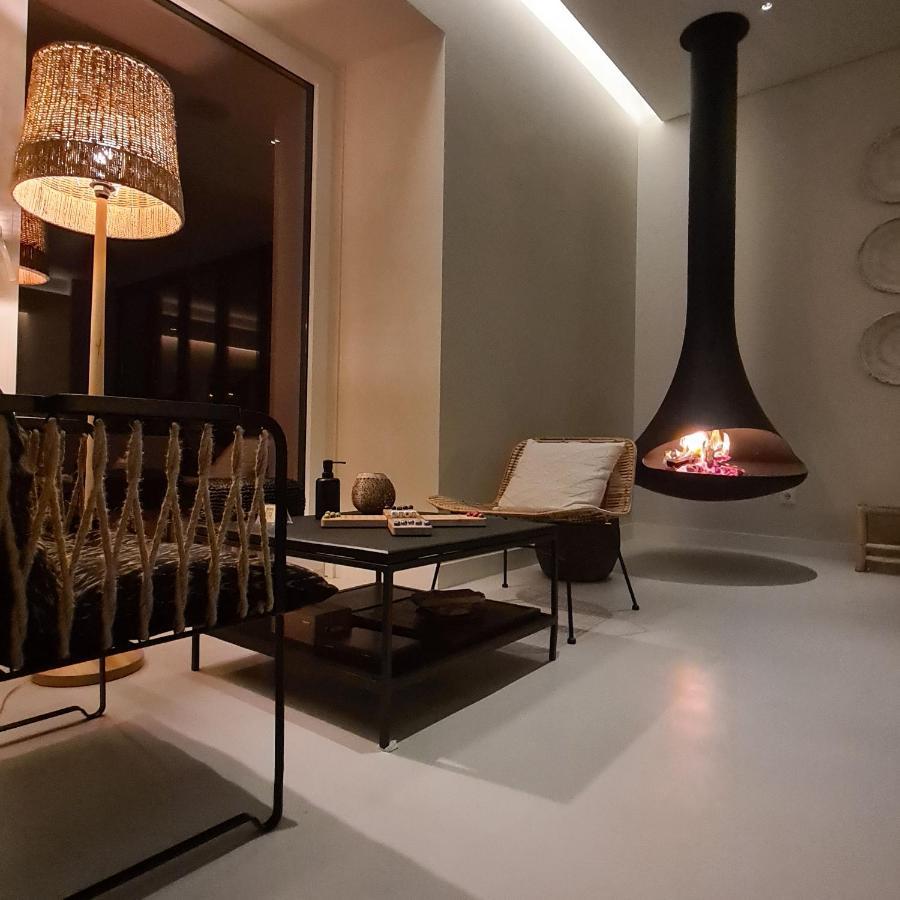 SENSI Azores Nature&SPA Ginetes Exterior foto A suspended fireplace